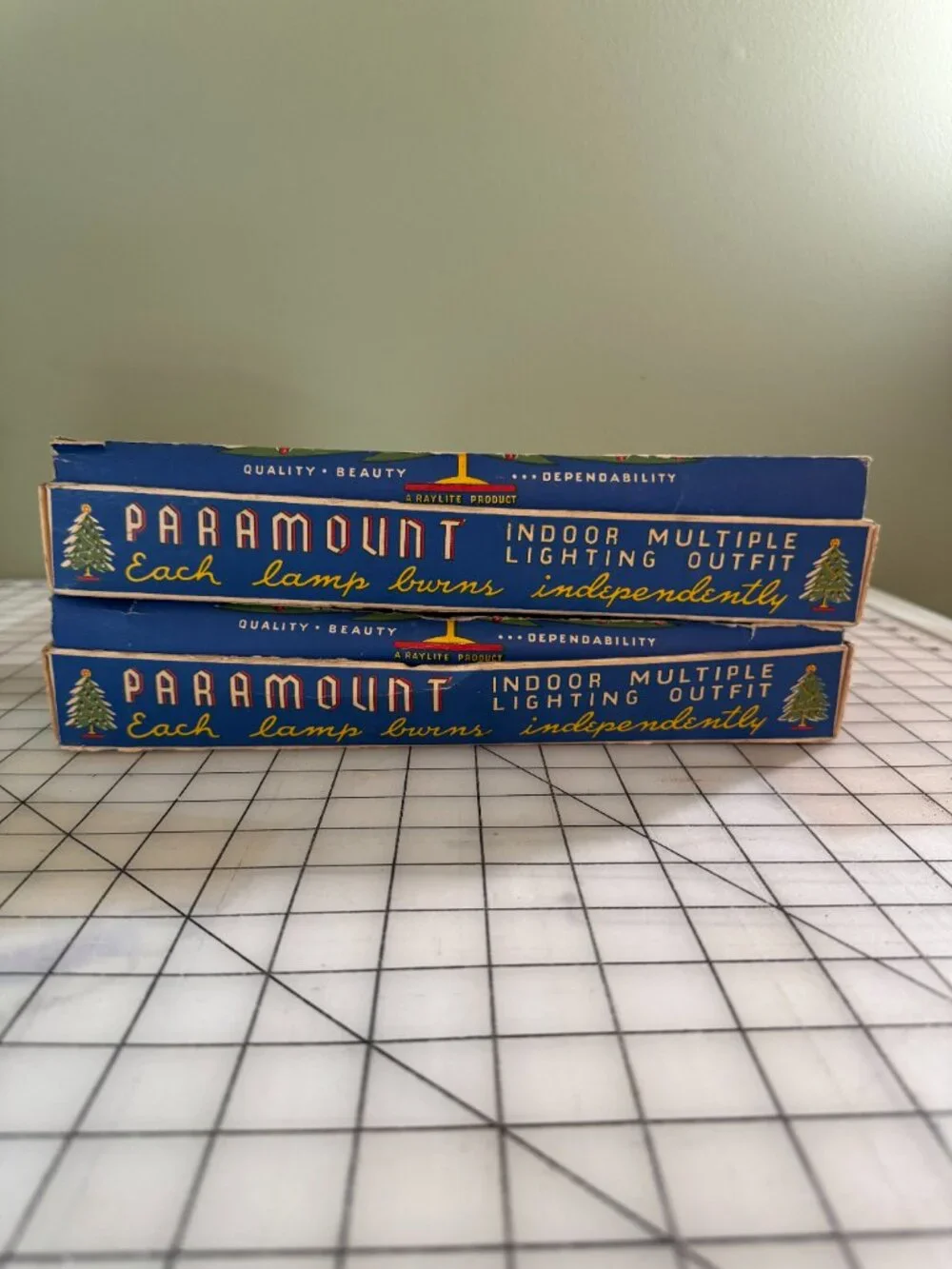 Vintage 1950s Paramount Christmas Tree Lights Lot of 2 RED